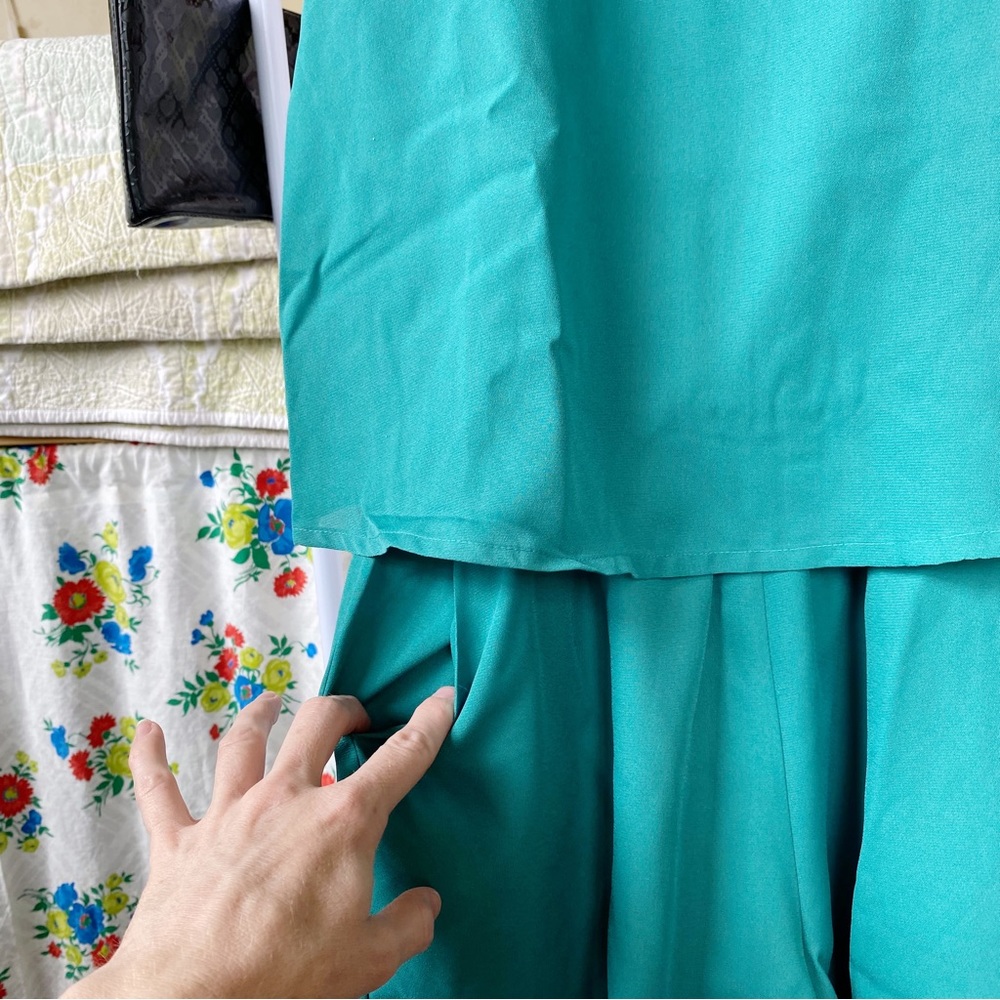 NWT Gibson X Living in Yellow Dahlia tank overlay romper in green - Picture 6 of 12